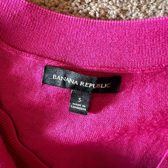 Banana Republic small pink sweater - Picture 8 of 8